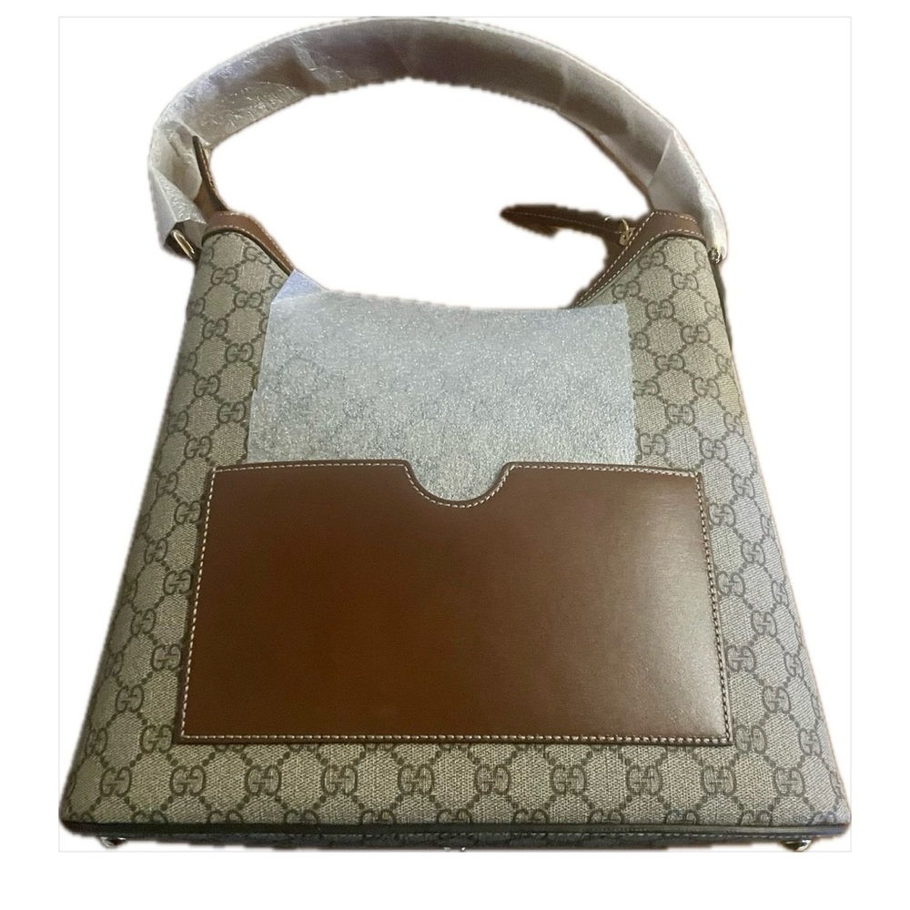 NWT Gucci Signature Shoulder Bag